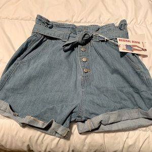 Paper bag shorts high waisted